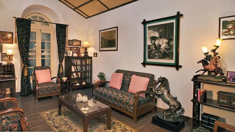 Welcomheritage Connaught House Mount Abu Exterior foto